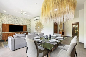 Stylish 2BD Condo in Prime location with Balcony